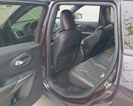 Чорний Джип Cherokee, об'ємом двигуна 3.24 л та пробігом 122 тис. км за 17500 $, фото 7 на Automoto.ua