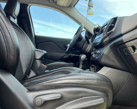 Джип Чероки 2021 в Львове на Automoto.ua Черный Джип Чероки, объемом двигателя 2.36 л и пробегом 48 тыс. км за 24000 $, фото 9 на Automoto.ua