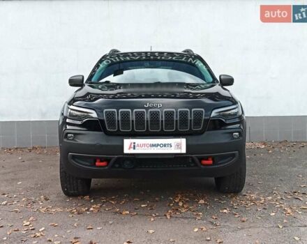 Черный Джип Чероки, объемом двигателя 3.24 л и пробегом 77 тыс. км за 21500 $, фото 1 на Automoto.ua