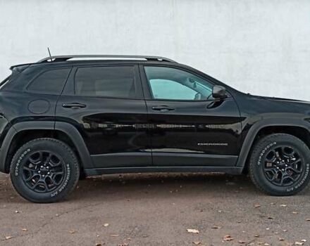 Черный Джип Чероки, объемом двигателя 3.24 л и пробегом 77 тыс. км за 21500 $, фото 5 на Automoto.ua