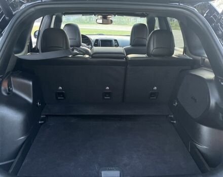 Джип Чероки 2021 в Львове на Automoto.ua Черный Джип Чероки, объемом двигателя 3.2 л и пробегом 76 тыс. км за 22000 $, фото 5 на Automoto.ua