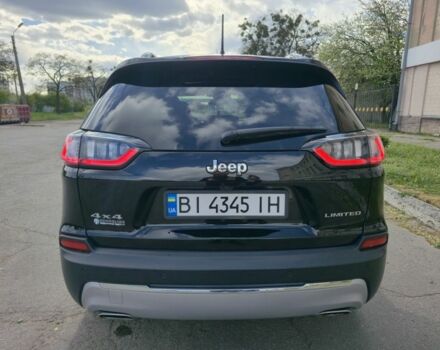 Черный Джип Чероки, объемом двигателя 2 л и пробегом 26 тыс. км за 25950 $, фото 1 на Automoto.ua