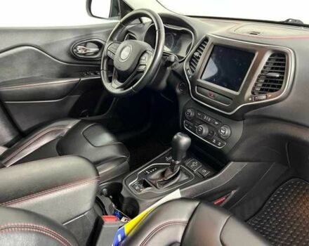 Черный Джип Чероки, объемом двигателя 3.2 л и пробегом 47 тыс. км за 19000 $, фото 8 на Automoto.ua