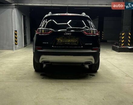 Чорний Джип Cherokee, об'ємом двигуна 3.2 л та пробігом 9 тис. км за 26000 $, фото 4 на Automoto.ua