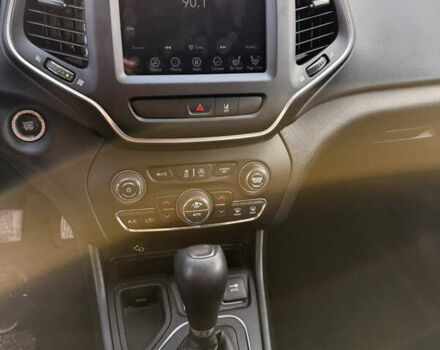 Чорний Джип Cherokee, об'ємом двигуна 3.24 л та пробігом 95 тис. км за 20500 $, фото 5 на Automoto.ua