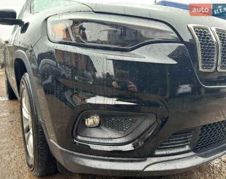 Черный Джип Чероки, объемом двигателя 2 л и пробегом 43 тыс. км за 19999 $, фото 12 на Automoto.ua