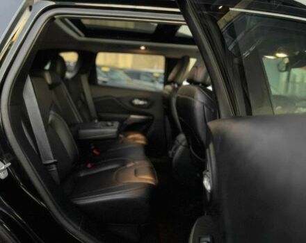 Черный Джип Чероки, объемом двигателя 3.2 л и пробегом 16 тыс. км за 9500 $, фото 11 на Automoto.ua