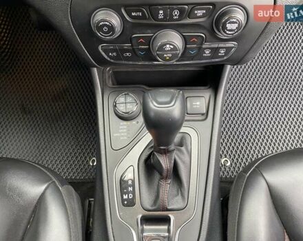 Черный Джип Чероки, объемом двигателя 3.24 л и пробегом 52 тыс. км за 26500 $, фото 10 на Automoto.ua