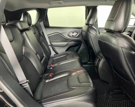 Черный Джип Чероки, объемом двигателя 3.2 л и пробегом 47 тыс. км за 19000 $, фото 12 на Automoto.ua