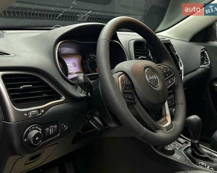 Чорний Джип Cherokee, об'ємом двигуна 3.2 л та пробігом 9 тис. км за 26000 $, фото 7 на Automoto.ua