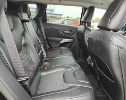 Чорний Джип Cherokee, об'ємом двигуна 3.2 л та пробігом 120 тис. км за 3900 $, фото 10 на Automoto.ua