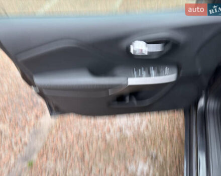 Черный Джип Чероки, объемом двигателя 2 л и пробегом 43 тыс. км за 19999 $, фото 33 на Automoto.ua