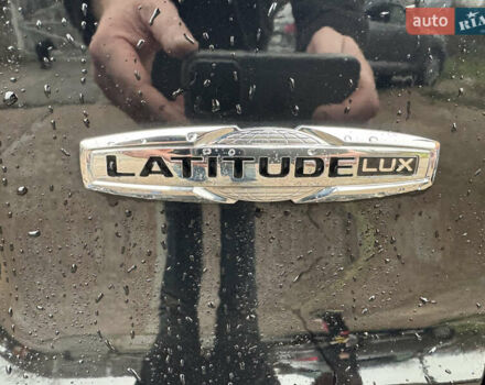 Черный Джип Чероки, объемом двигателя 2 л и пробегом 43 тыс. км за 19999 $, фото 23 на Automoto.ua