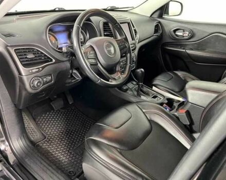 Черный Джип Чероки, объемом двигателя 3.2 л и пробегом 47 тыс. км за 19000 $, фото 18 на Automoto.ua