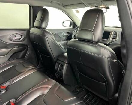 Черный Джип Чероки, объемом двигателя 3.2 л и пробегом 47 тыс. км за 19000 $, фото 9 на Automoto.ua