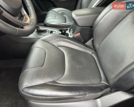 Черный Джип Чероки, объемом двигателя 2 л и пробегом 43 тыс. км за 19999 $, фото 34 на Automoto.ua