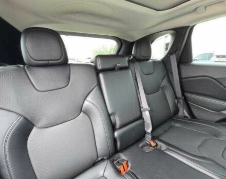 Чорний Джип Cherokee, об'ємом двигуна 3.2 л та пробігом 15 тис. км за 14500 $, фото 10 на Automoto.ua