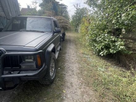 Чорний Джип Cherokee, об'ємом двигуна 4 л та пробігом 68 тис. км за 4013 $, фото 1 на Automoto.ua