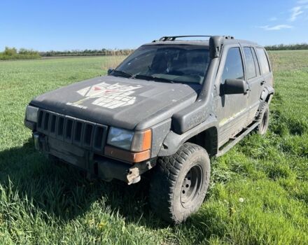 Чорний Джип Cherokee, об'ємом двигуна 4 л та пробігом 200 тис. км за 2500 $, фото 1 на Automoto.ua