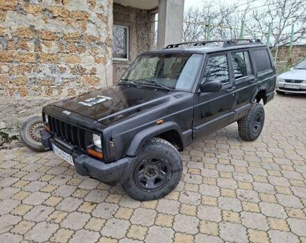 Черный Джип Чероки, объемом двигателя 2.5 л и пробегом 350 тыс. км за 2700 $, фото 1 на Automoto.ua