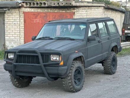Чорний Джип Cherokee, об'ємом двигуна 2.5 л та пробігом 210 тис. км за 2201 $, фото 1 на Automoto.ua