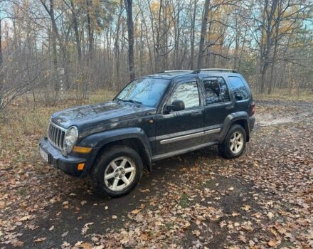 Черный Джип Чероки, объемом двигателя 2.8 л и пробегом 300 тыс. км за 3600 $, фото 1 на Automoto.ua