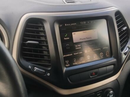 Чорний Джип Cherokee, об'ємом двигуна 2.4 л та пробігом 220 тис. км за 9000 $, фото 1 на Automoto.ua