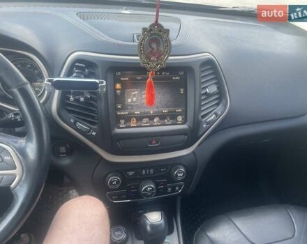 Чорний Джип Cherokee, об'ємом двигуна 3.24 л та пробігом 224 тис. км за 15500 $, фото 1 на Automoto.ua