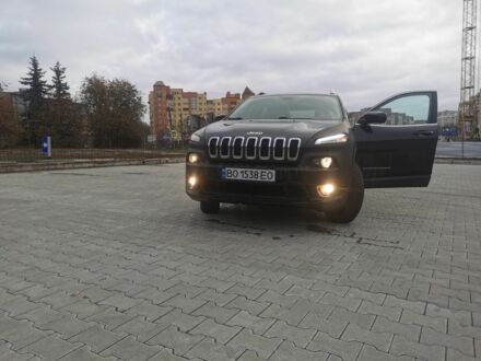 Чорний Джип Cherokee, об'ємом двигуна 0 л та пробігом 230 тис. км за 13200 $, фото 1 на Automoto.ua