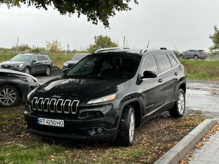 Джип Чероки 2015 в Киеве на Automoto.ua Черный Джип Чероки, объемом двигателя 3.2 л и пробегом 99 тыс. км за 17000 $, фото 1 на Automoto.ua