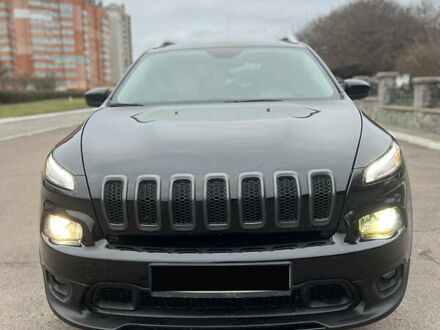 Черный Джип Чероки, объемом двигателя 3.24 л и пробегом 160 тыс. км за 13000 $, фото 1 на Automoto.ua