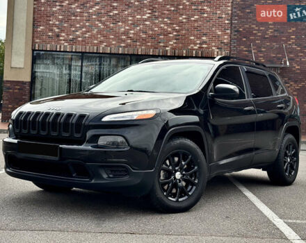 Чорний Джип Cherokee, об'ємом двигуна 2.36 л та пробігом 124 тис. км за 12800 $, фото 1 на Automoto.ua