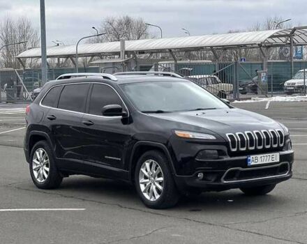 Черный Джип Чероки, объемом двигателя 3.2 л и пробегом 167 тыс. км за 12000 $, фото 1 на Automoto.ua