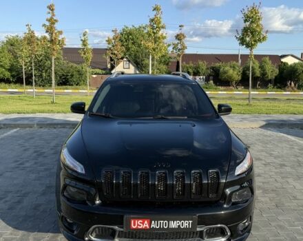 Черный Джип Чероки, объемом двигателя 3.2 л и пробегом 188 тыс. км за 15600 $, фото 1 на Automoto.ua