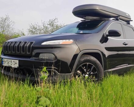 Чорний Джип Cherokee, об'ємом двигуна 2.4 л та пробігом 165 тис. км за 15608 $, фото 1 на Automoto.ua