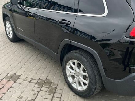Чорний Джип Cherokee, об'ємом двигуна 3.2 л та пробігом 137 тис. км за 15900 $, фото 1 на Automoto.ua