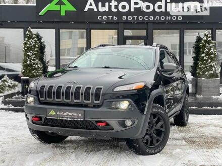 Джип Чероки 2017 в Киеве на Automoto.ua Черный Джип Чероки, объемом двигателя 3.2 л и пробегом 76 тыс. км за 18999 $, фото 1 на Automoto.ua