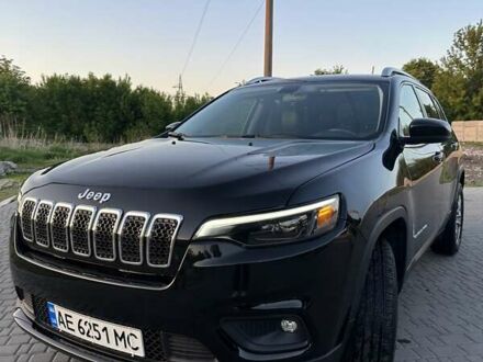 Чорний Джип Cherokee, об'ємом двигуна 2.4 л та пробігом 122 тис. км за 17700 $, фото 1 на Automoto.ua