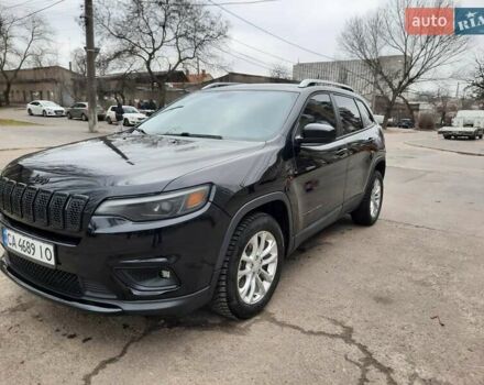 Черный Джип Чероки, объемом двигателя 2.36 л и пробегом 98 тыс. км за 13700 $, фото 1 на Automoto.ua