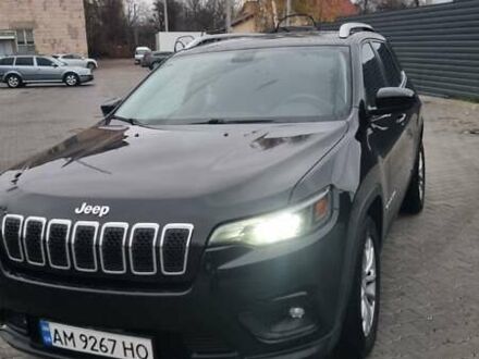 Черный Джип Чероки, объемом двигателя 2.36 л и пробегом 180 тыс. км за 13200 $, фото 1 на Automoto.ua