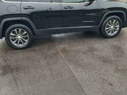 Джип Cherokee 2018 у Вінниці на Automoto.ua Чорний Джип Cherokee, об'ємом двигуна 3.2 л та пробігом 156 тис. км за 17500 $, фото 1 на Automoto.ua