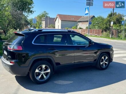 Чорний Джип Cherokee, об'ємом двигуна 1.99 л та пробігом 100 тис. км за 18750 $, фото 1 на Automoto.ua