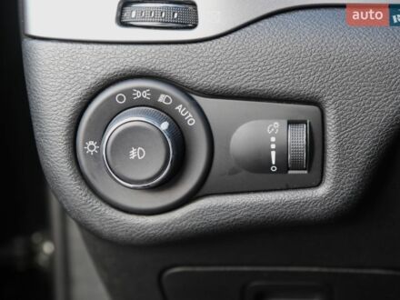 Чорний Джип Cherokee, об'ємом двигуна 2.36 л та пробігом 183 тис. км за 13100 $, фото 1 на Automoto.ua