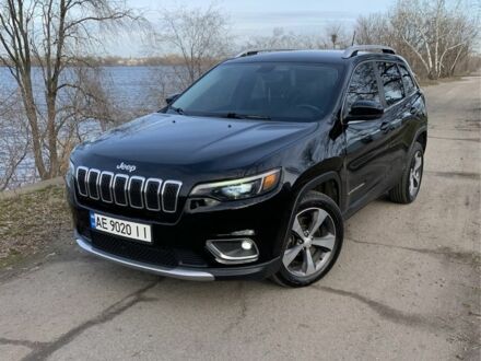 Чорний Джип Cherokee, об'ємом двигуна 0.24 л та пробігом 140 тис. км за 17900 $, фото 1 на Automoto.ua