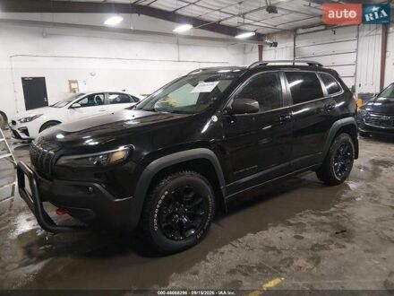 Чорний Джип Cherokee, об'ємом двигуна 1.99 л та пробігом 88 тис. км за 4000 $, фото 1 на Automoto.ua