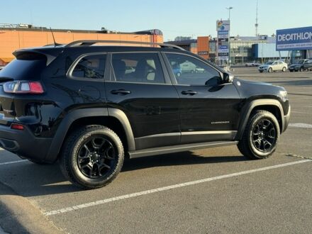 Джип Cherokee 2019 у Києві на Automoto.ua Чорний Джип Cherokee, об'ємом двигуна 2 л та пробігом 67 тис. км за 22000 $, фото 1 на Automoto.ua