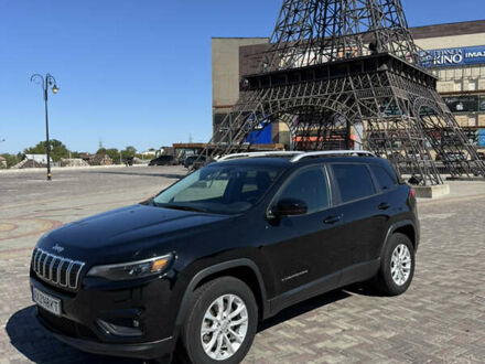 Черный Джип Чероки, объемом двигателя 2.36 л и пробегом 30 тыс. км за 18000 $, фото 1 на Automoto.ua