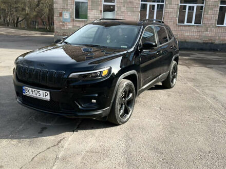 Джип Чероки 2019 в Ровно на Automoto.ua Черный Джип Чероки, объемом двигателя 2.36 л и пробегом 145 тыс. км за 16250 $, фото 1 на Automoto.ua