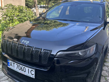 Черный Джип Чероки, объемом двигателя 2.36 л и пробегом 35 тыс. км за 17150 $, фото 1 на Automoto.ua