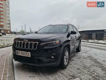 Джип Cherokee 2021 у Тернополі на Automoto.ua Чорний Джип Cherokee, об'ємом двигуна 3.24 л та пробігом 71 тис. км за 20000 $, фото 1 на Automoto.ua